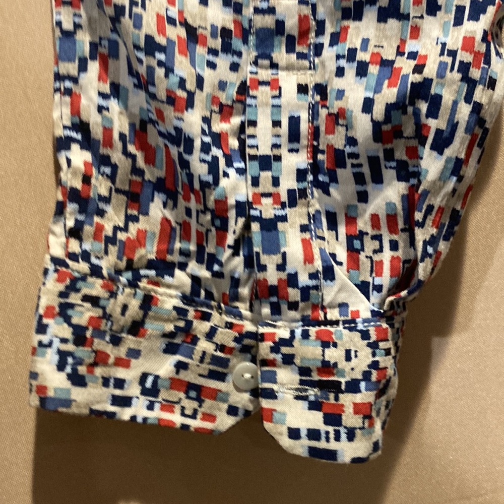 Patterned button down blouse - Picture 4 of 5